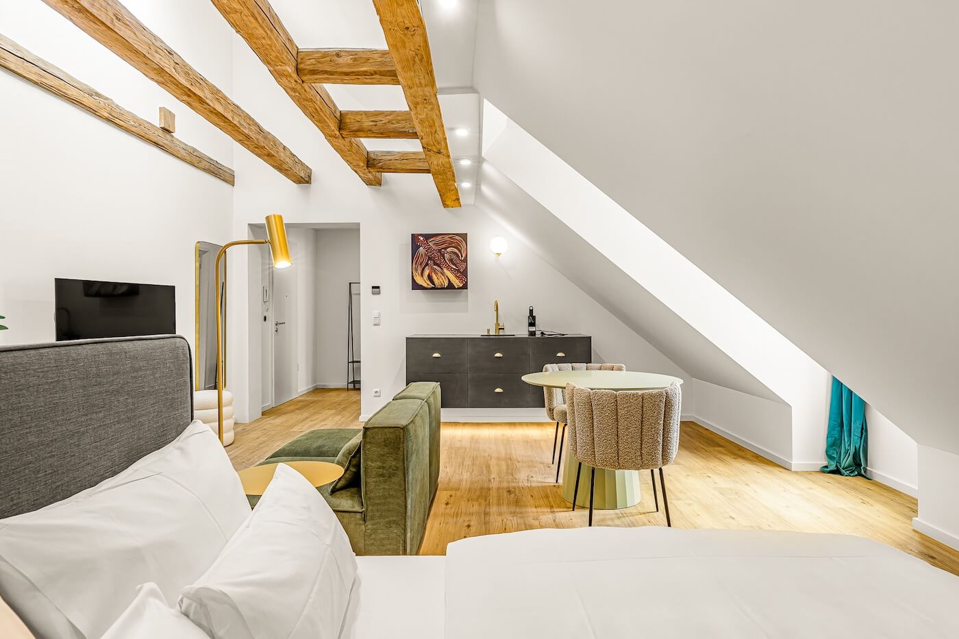 kalm.stay design aparthotel München Dachgeschoss Ecksuite