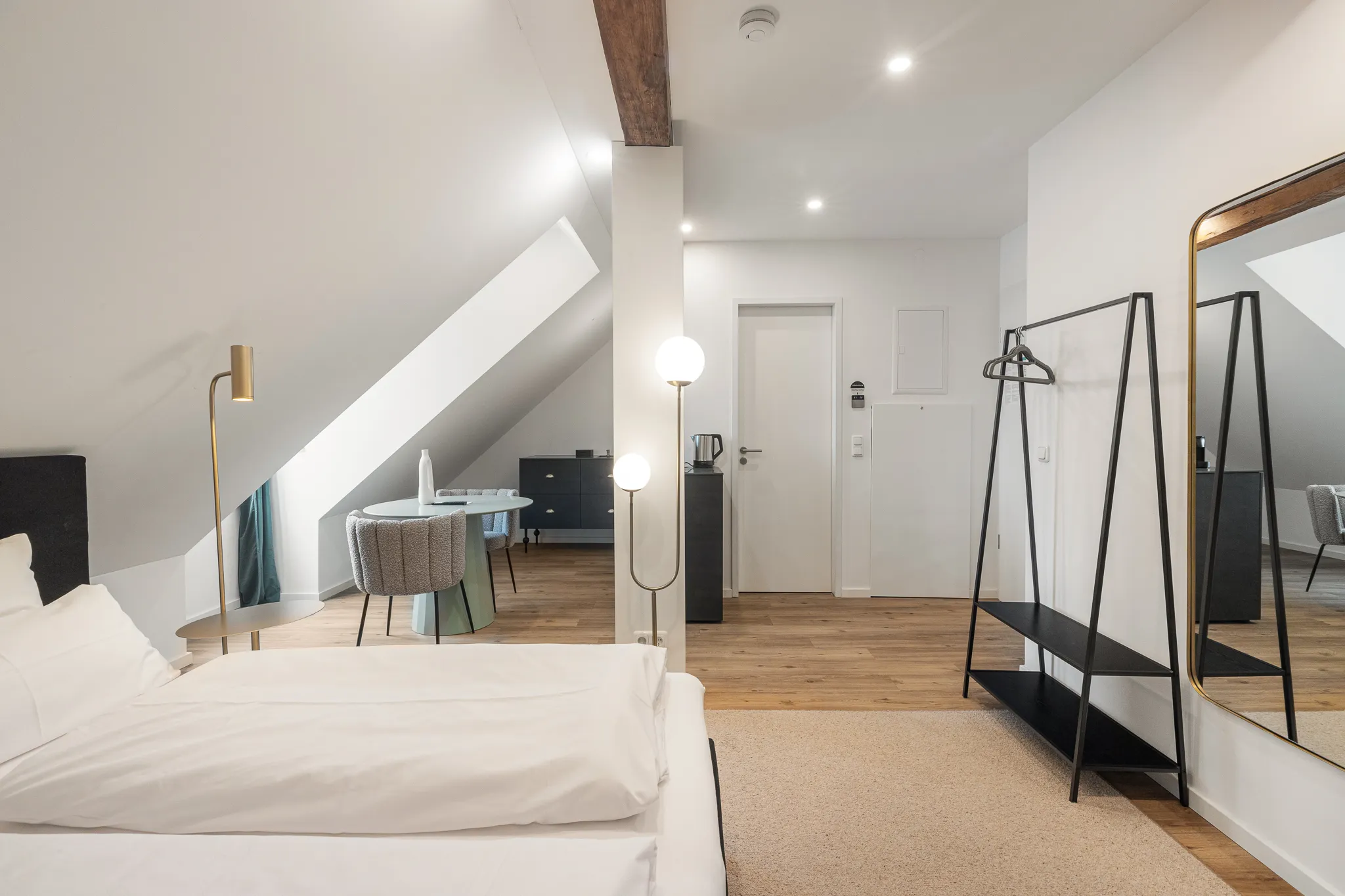 Aparthotel München Kalm Stay kleine Dachgeschoss Ecksuite